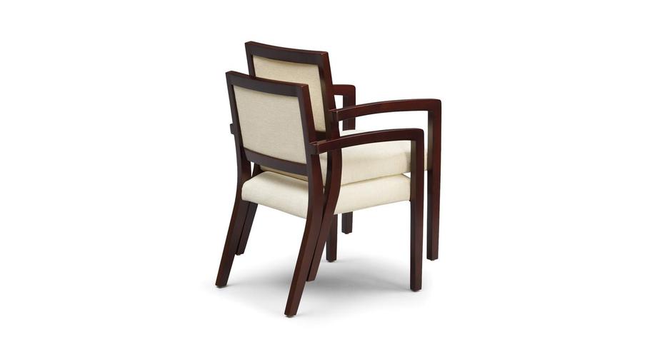 Facelift Replay Guest Seating